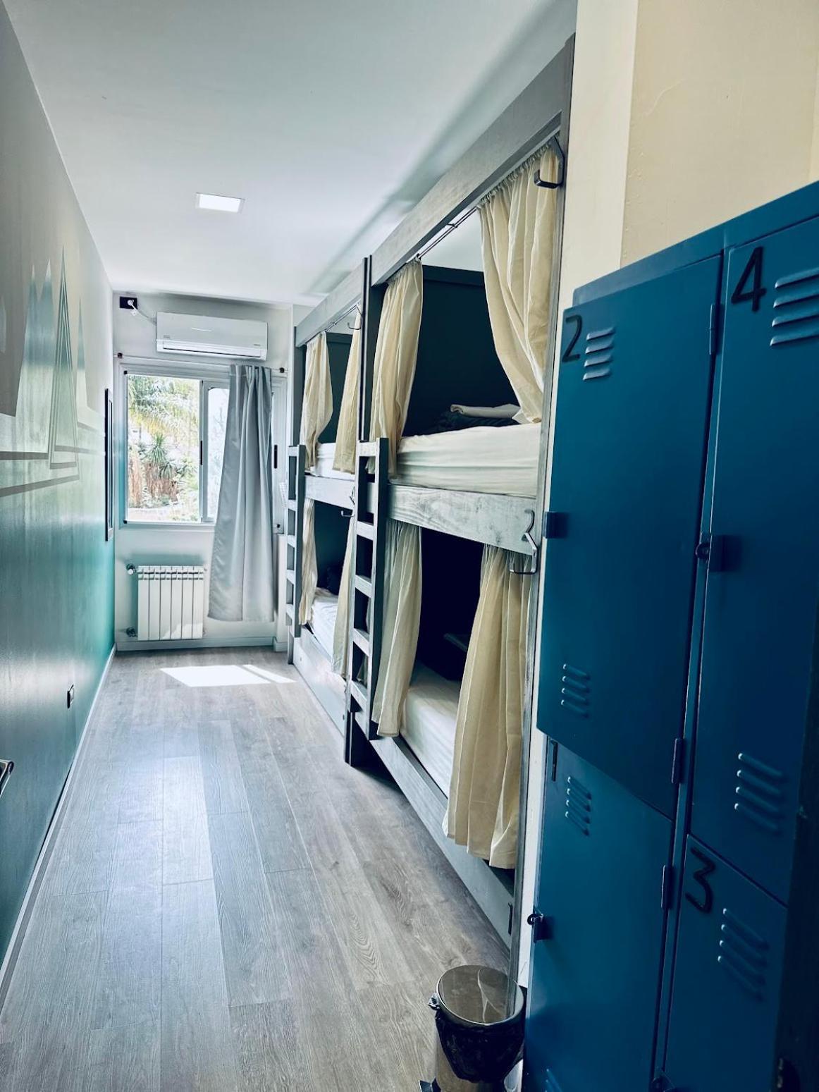 Gorilla Hostal Mendoza