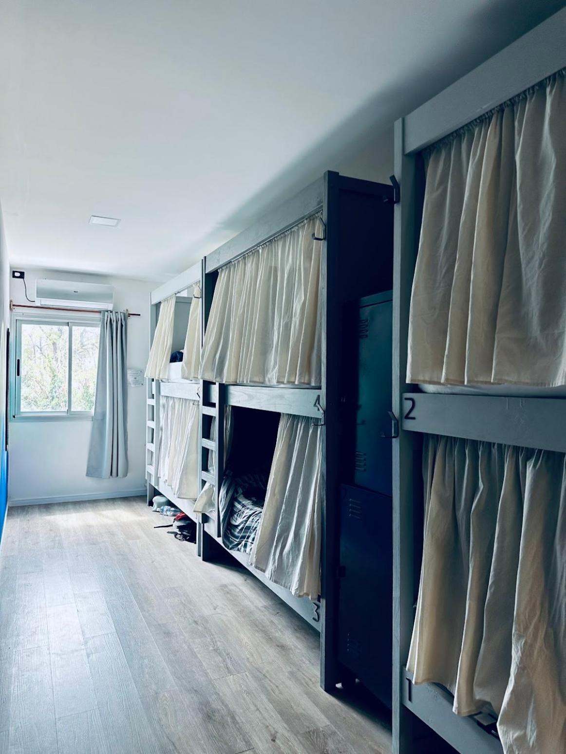 Gorilla Hostel *